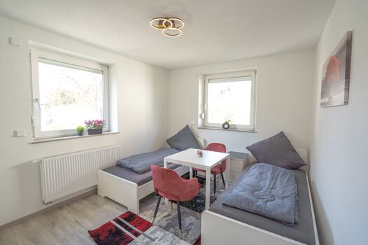 SAZ Verwaltung - Gehobene Monteuerzimmer 1 OG Bild 2