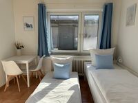 Helles Studio nahe Hamburg | A1 und A24 Bild 1