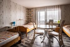 Wohnung 1, Zimmer 2