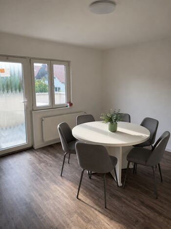 NEU: Erstbezug große Unterkunft 8 Personen und 5 Zimmer Picture 2