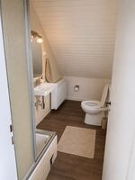 NEU: Erstbezug große Unterkunft 8 Personen und 5 Zimmer Bild 4