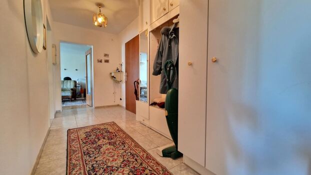 schöne und ruhige Wohnung Bild 1