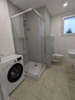 Badezimmer/ Dusche / Waschmaschine