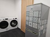 Waschmaschine/Trockner in der Küche 