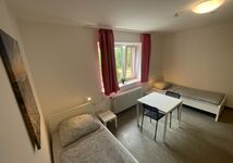 Kassel | 2-30 Pers. | Küche | Doppelzimmer Bild 4