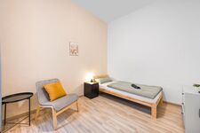 Monteurwohnung Duisburg | Bis 7 Personen | Einzelbetten | WLAN | Küche Bild 6
