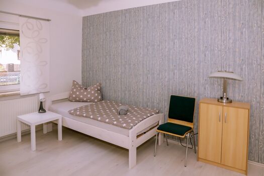 Modernes Monteurhaus nahe BER – Top Ausstattung, WLAN & Reinigung inkl. Bild 2