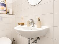 Monteur- & Firmenwohnung Wismar Zentrum | ganze Wohnung, bis Bild 15