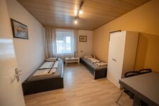 Haus Tanne, Kelsterbach, 8 Min. bis zum Flughafen Bild 12