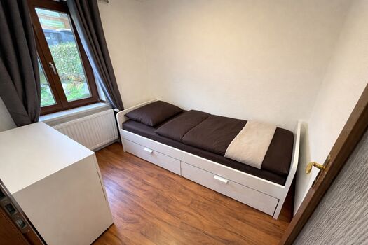 Schlafzimmer mit ausziehbaren Bett - geeignet für 2 Personen