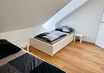 4 neu gebaute Wohnungen , 1 Wohnung 1 Firma Bild 11