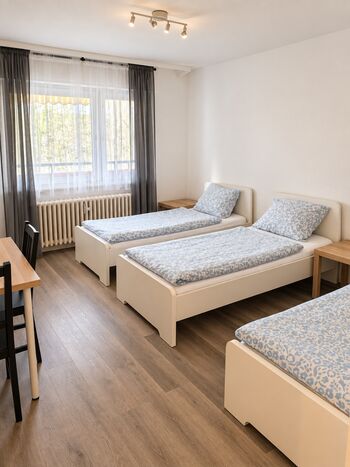 Hometime24 in Krefeld – Frisch renoviert Bild 2
