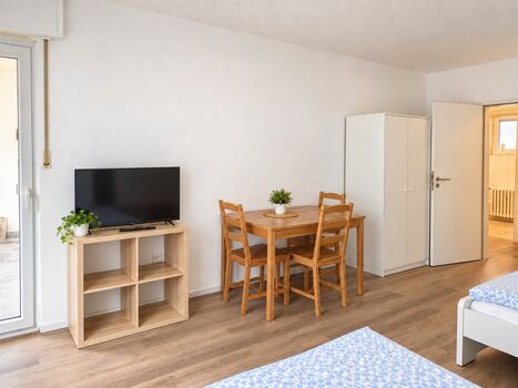 Hometime24 in Krefeld – Frisch renoviert Bild 4