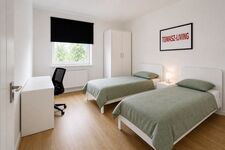 MH70 / TOMASZ-LIVING in DUISBURG - Bad + WLAN Bild 1