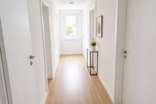 MH70 / TOMASZ-LIVING in DUISBURG - Bad + WLAN Bild 5