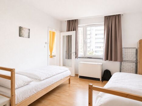 Premium Monteurs zimmer | 2 Betten | gepflegt & ruhig Picture 2