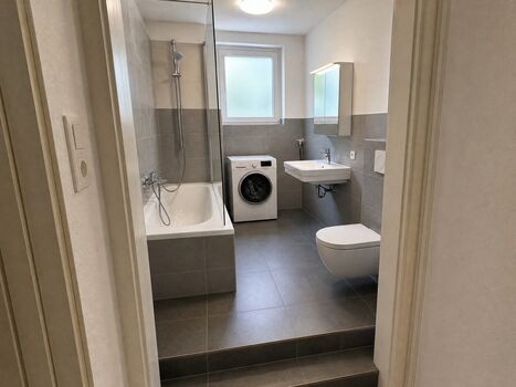 FL4 / TOMASZ-LIVING in FLENSBURG - Einzelbetten + WiFi Bild 2