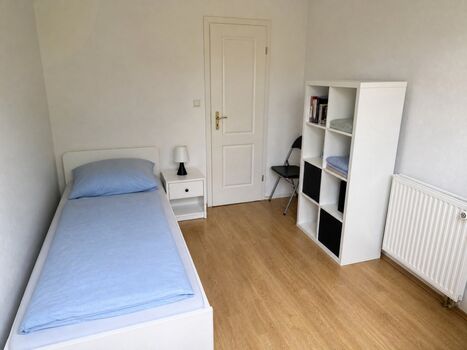 FL4 / TOMASZ-LIVING in FLENSBURG - Einzelbetten + WiFi Bild 4