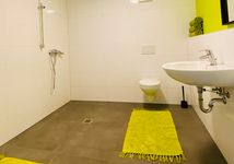 Badezimmer _ Georg 1a / 2a / 3a _ 2-4 Personen