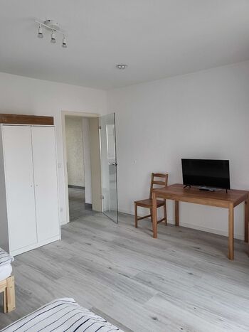 **** Hometime24 - Frisch renovierte Wohnung in Krefeld **** Bild 4