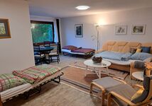 Großes Wohnzimmer mit 3 Schlafmöglichkeiten-1 Schlafsofa, 2 Zustellbetten