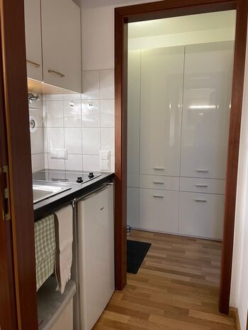 1 Zimmer Apartment Grenze Bild 5