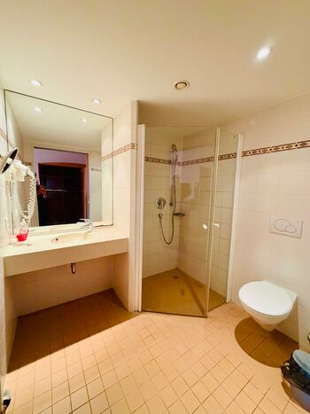 Apartments mit Einzelbetten und Bad für 2 Personen Bild 3