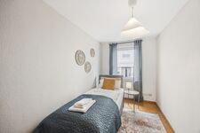 Kaiserstuhl Oase - 4BR/ Küche/ Waschtrockner/Hof Bild 14