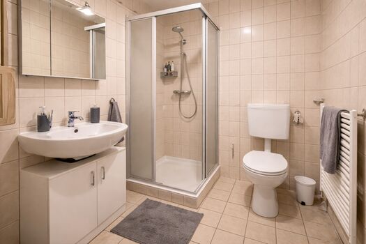 Top Lage, Top Preis: Mitarbeiterzimmer ab 16 Euro! Bild 2