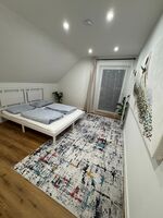 Monteurhaus für bis zu 14 Personen – WLAN, Küche, Parkplätze Bild 17