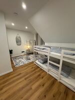 Monteurhaus für bis zu 14 Personen – WLAN, Küche, Parkplätze Bild 22