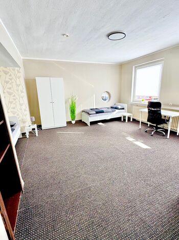 200 m² Wohnung Verl NEU!!! 2-Bäder/2 WC`s/5 Schlafzimmer Obrázok 4