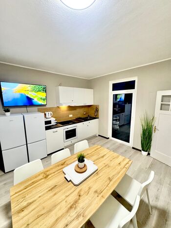 200 m² Wohnung Verl NEU!!! 2-Bäder/2 WC`s/5 Schlafzimmer Obrázok 1