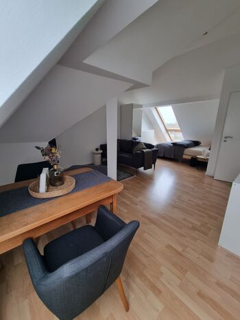 Modernes DG-Apartment im Grünen Zdjęcie 1