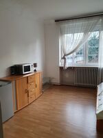 komfortables Einzelzimmer Forbach - Smart TV, Küche und WLAN Bild 12