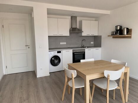 ERF17 / TOMASZ-LIVING in JENA - Komplett möbliert + Reinigung Bild 2