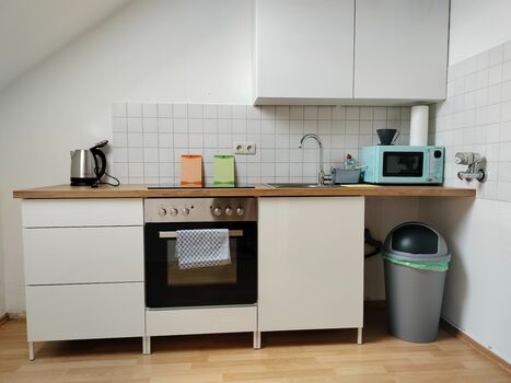 K-6 großzügige Wohnung mit EBK, WM, PKW Stellplatz uvm. Picture 3