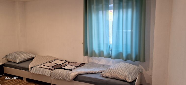 Wohnung Schwarz Bild 2