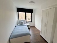 ERF2 / TOMASZ-LIVING in ERFURT - Helle Zimmer + Parkplatz Bild 1