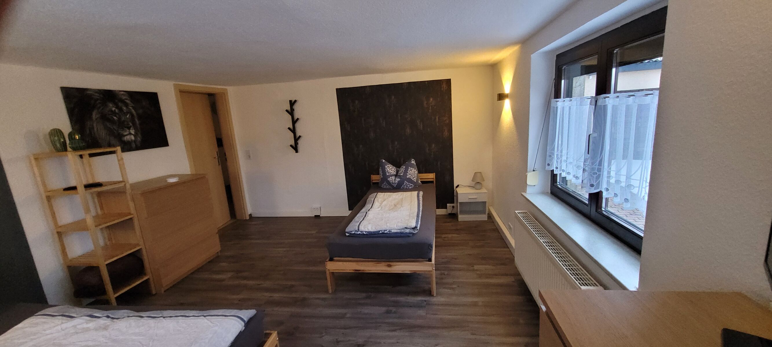 Schlafzimmer 1 