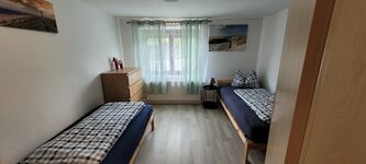 Schlafzimmer 2 mit 2 Betten 