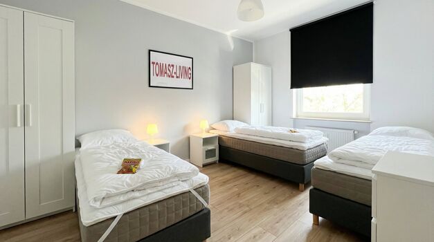 MH16 / TOMASZ-LIVING in OBERHAUSEN - Viel Platz + Balkon Bild 4