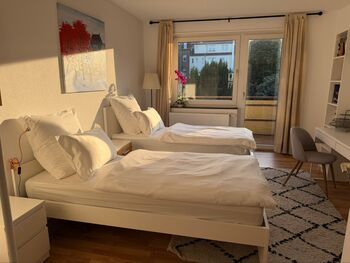 Large 2 BDR Apartment 4-5 ppl/Near BASF/Wifi