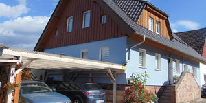 FeWo zum Schneebach (Haupthaus). Komplett eingerichtete große Wohnung und 2 komplett eingerichtete Doppelzimmer, bis max. 8-9 Personen.