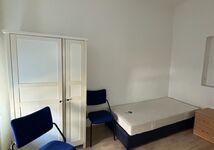 Schlafzimmer für 2 Personen im Seitenflügel