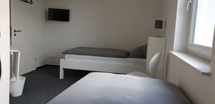 2 Bett Zimmer