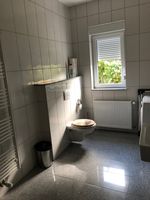 Modernes Badezimmer