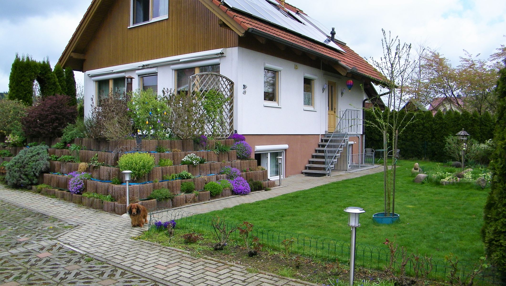 Haus mit Wohnung