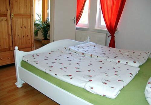 Gepflegte Wohnung für Monteure inkl. Stellplätze. WLAN Bild 1