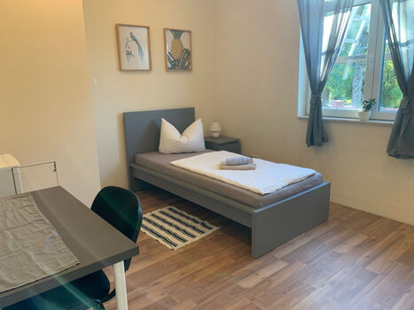 Monteur Idylle in Leuna Pension *Villa Luise*